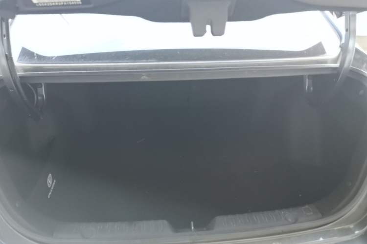 Used CHANGAN Eado 2023 Changan Edition PLUS Blue Whale NE 1.4T GDI DCT Prestige Version Trunk