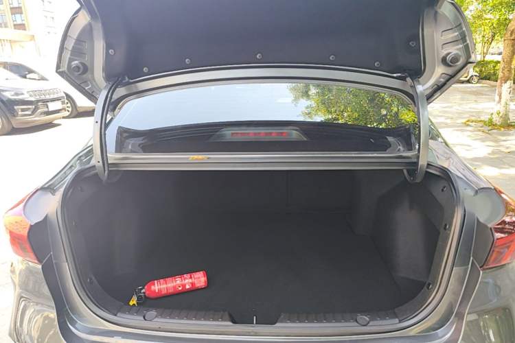 Used CHANGAN Eado 2023 Changan Edition PLUS Blue Whale NE 1.4T GDI DCT Prestige Version Trunk