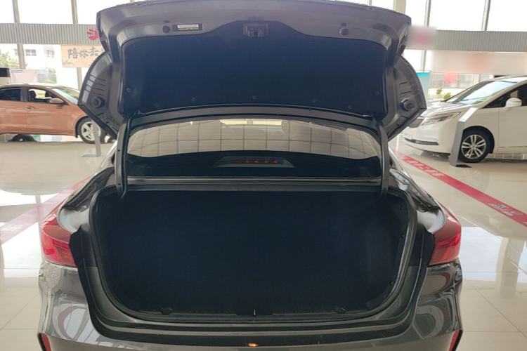 Used CHANGAN Eado 2023 Changan Edition PLUS Blue Whale NE 1.4T GDI DCT Prestige Version Trunk