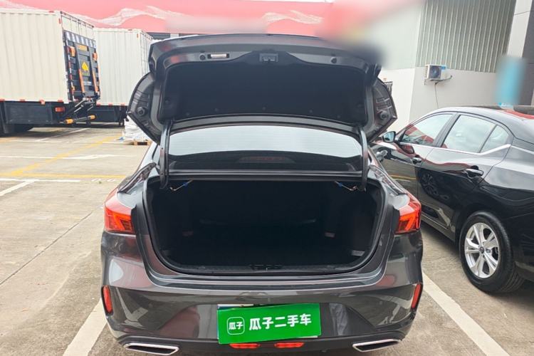 Used CHANGAN Eado 2023 Changan Edition PLUS Blue Whale NE 1.4T GDI DCT Prestige Version Trunk