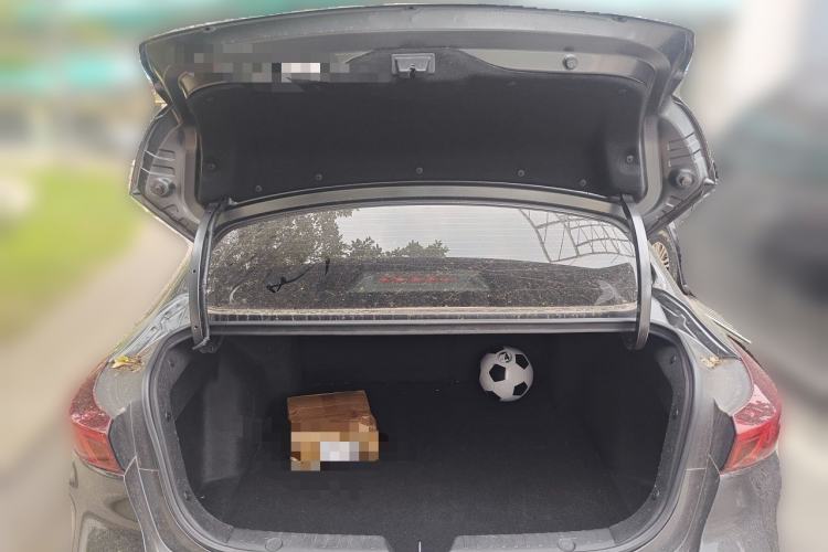 Used CHANGAN Eado 2023 Changan Edition PLUS Blue Whale NE 1.4T GDI DCT Prestige Version Trunk