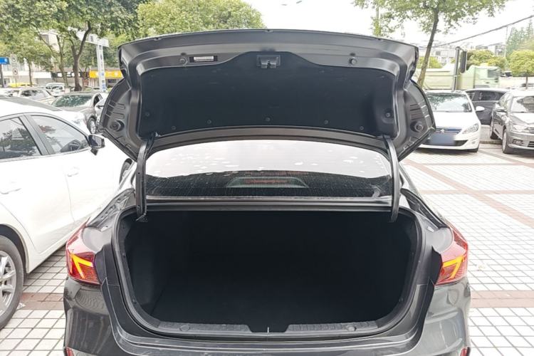 Used CHANGAN Eado 2023 Changan Edition PLUS Blue Whale NE 1.4T GDI DCT Prestige Version Trunk