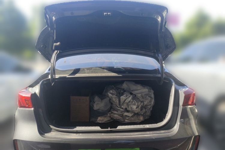Used CHANGAN Eado 2023 Changan Edition PLUS Blue Whale NE 1.4T GDI DCT Prestige Version Trunk