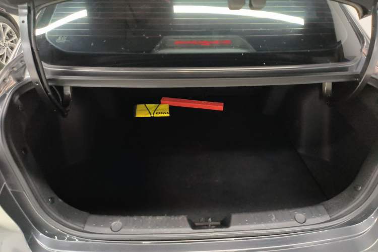 Used CHANGAN Eado 2023 Changan Edition PLUS Blue Whale NE 1.4T GDI DCT Prestige Version Trunk