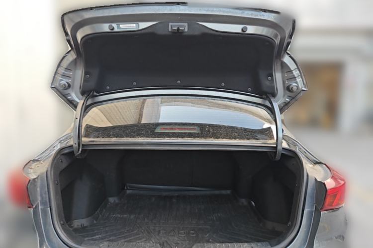 Used CHANGAN Eado 2023 Changan Edition PLUS Blue Whale NE 1.4T GDI DCT Prestige Version Trunk