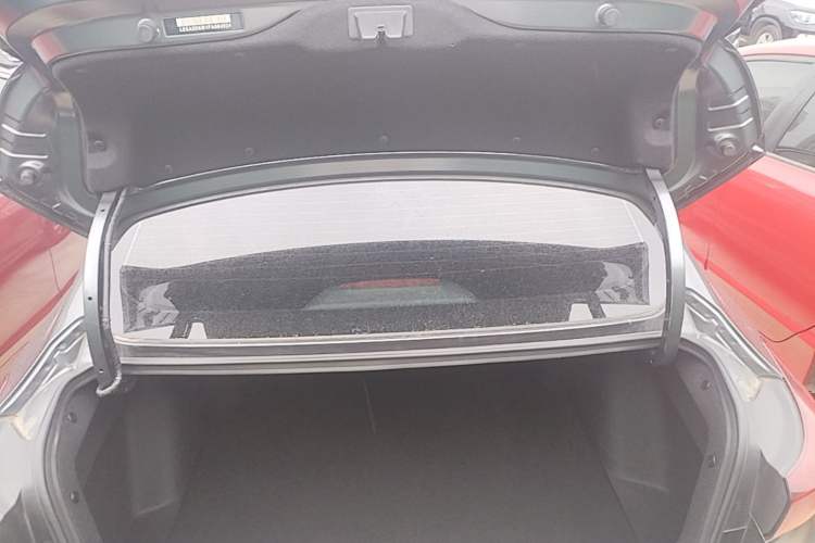 Used CHANGAN Eado 2023 Changan Edition PLUS Blue Whale NE 1.4T GDI DCT Prestige Version Trunk