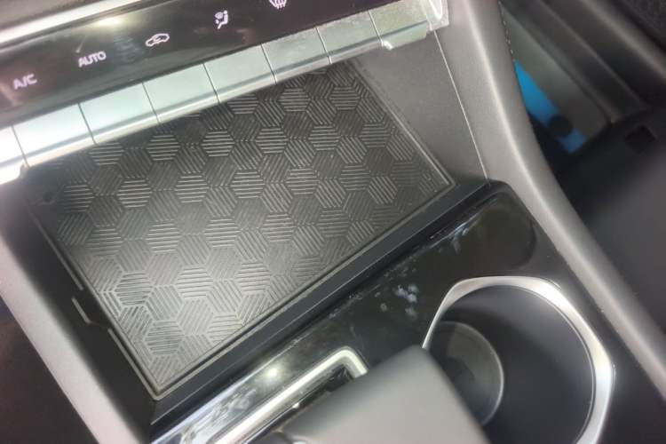 Used CHANGAN Eado 2023 Changan Edition PLUS Blue Whale NE 1.4T GDI DCT Prestige Version Vehicle Key
