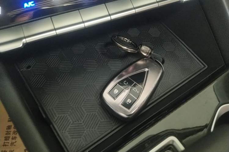 Used CHANGAN Eado 2023 Changan Edition PLUS Blue Whale NE 1.4T GDI DCT Prestige Version Vehicle Key