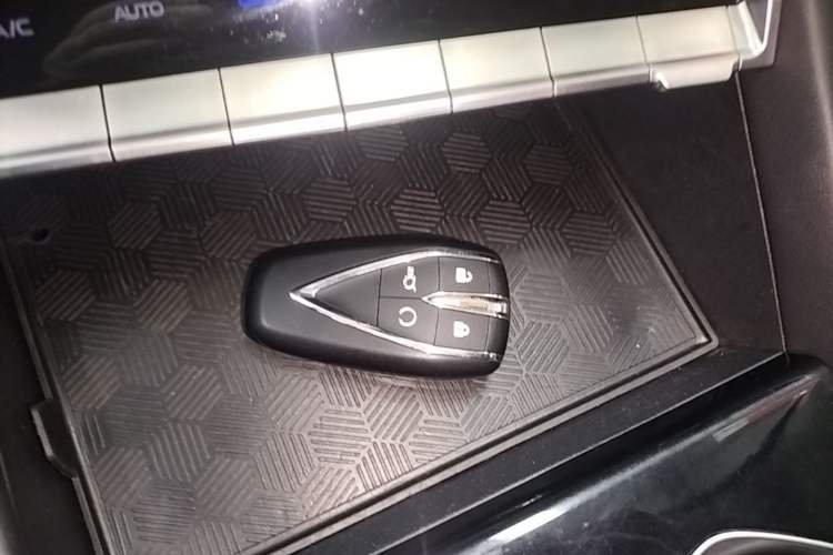 Used CHANGAN Eado 2023 Changan Edition PLUS Blue Whale NE 1.4T GDI DCT Prestige Version Vehicle Key