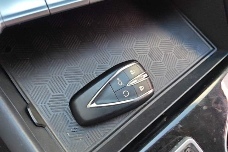 Used CHANGAN Eado 2023 Changan Edition PLUS Blue Whale NE 1.4T GDI DCT Prestige Version Vehicle Key
