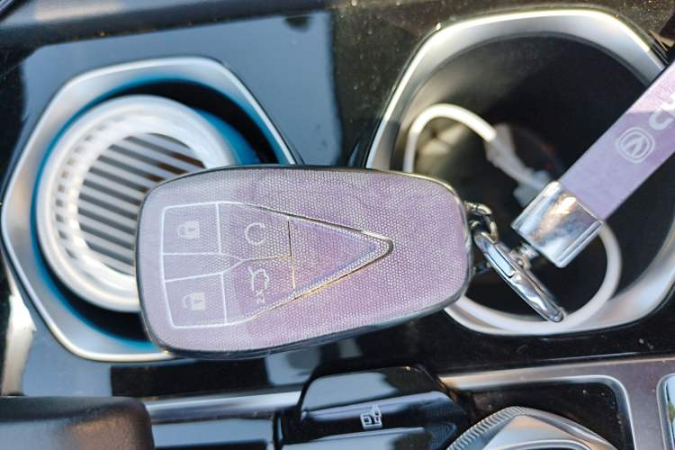 Used CHANGAN Eado 2023 Changan Edition PLUS Blue Whale NE 1.4T GDI DCT Prestige Version Vehicle Key
