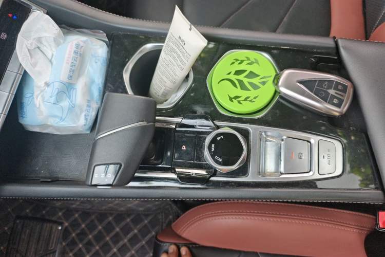 Used CHANGAN Eado 2023 Changan Edition PLUS Blue Whale NE 1.4T GDI DCT Prestige Version Gear Lever