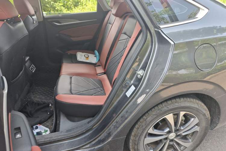 Used CHANGAN Eado 2023 Changan Edition PLUS Blue Whale NE 1.4T GDI DCT Prestige Version Left Rear Seat