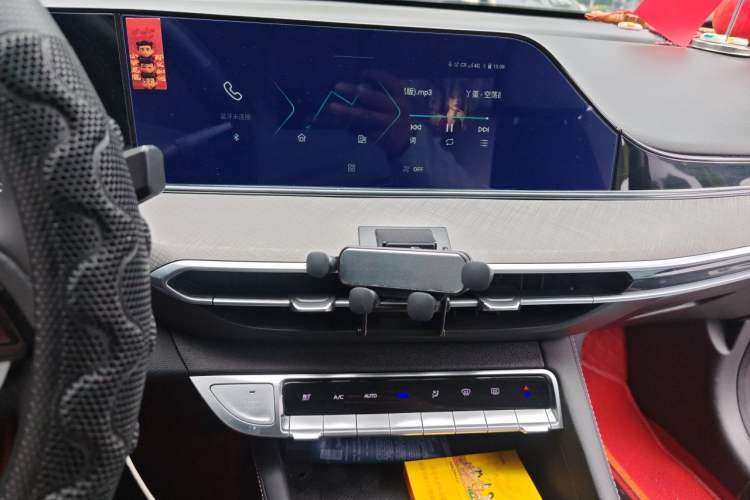 Used CHANGAN Eado 2023 Changan Edition PLUS Blue Whale NE 1.4T GDI DCT Prestige Version Audio And AC Panel