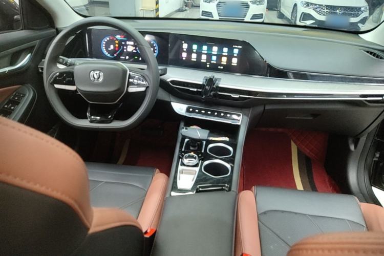 Used CHANGAN Eado 2023 Changan Edition PLUS Blue Whale NE 1.4T GDI DCT Prestige Version Center Console