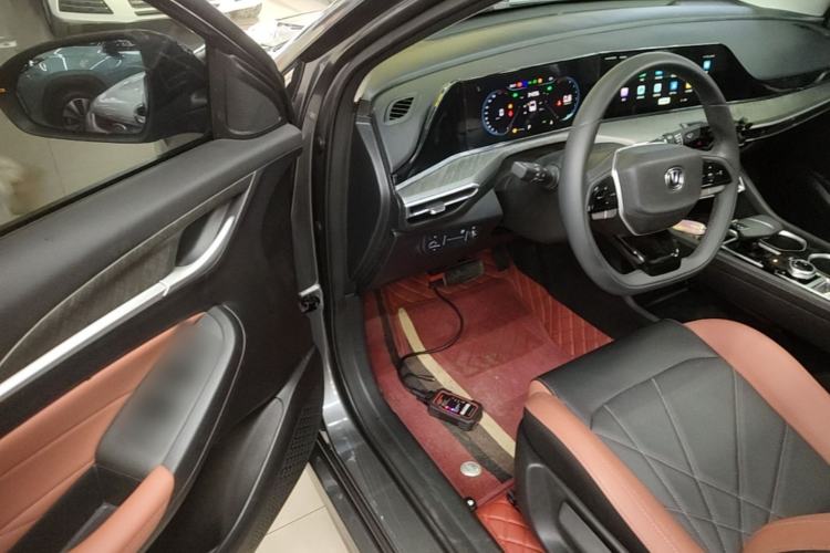 Used CHANGAN Eado 2023 Changan Edition PLUS Blue Whale NE 1.4T GDI DCT Prestige Version Driver Seat