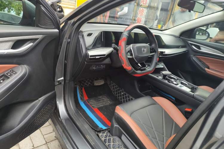 Used CHANGAN Eado 2023 Changan Edition PLUS Blue Whale NE 1.4T GDI DCT Prestige Version Driver Seat