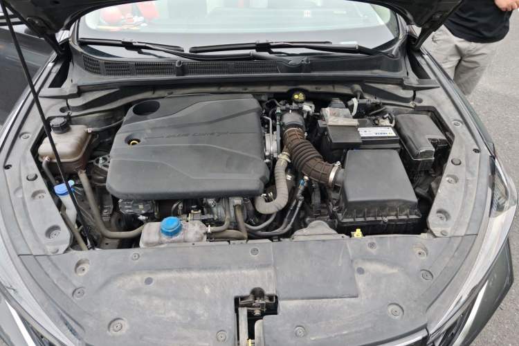 Used CHANGAN Eado 2023 Changan Edition PLUS Blue Whale NE 1.4T GDI DCT Prestige Version Engine Bay
