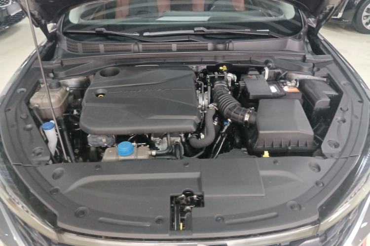 Used CHANGAN Eado 2023 Changan Edition PLUS Blue Whale NE 1.4T GDI DCT Prestige Version Engine Bay