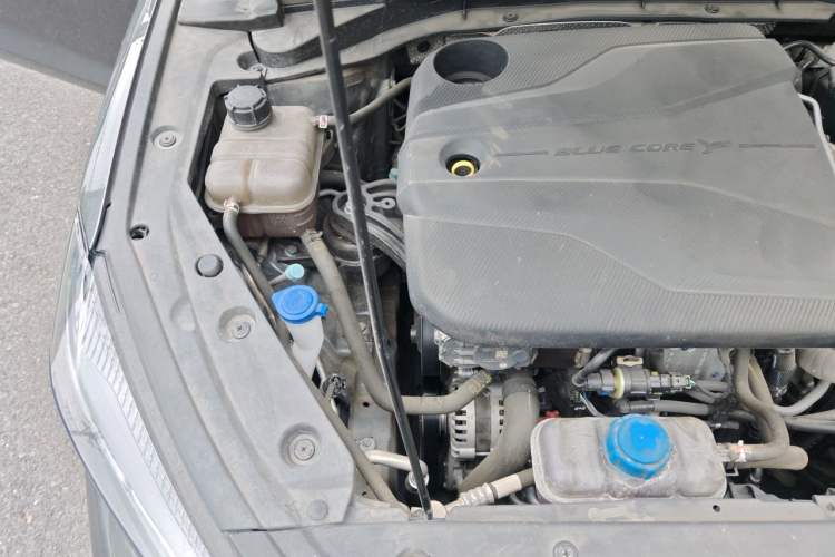 Used CHANGAN Eado 2023 Changan Edition PLUS Blue Whale NE 1.4T GDI DCT Prestige Version Engine Bay Right