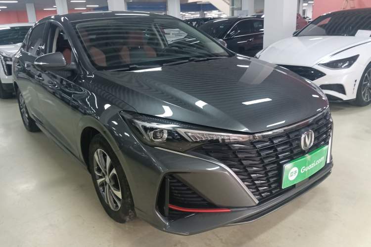Used CHANGAN Eado 2023 Changan Edition PLUS Blue Whale NE 1.4T GDI DCT Prestige Version Exterior 1