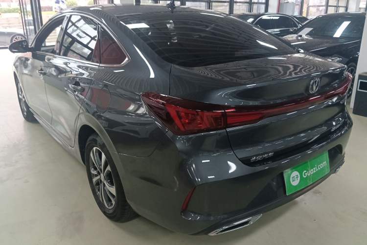 Used CHANGAN Eado 2023 Changan Edition PLUS Blue Whale NE 1.4T GDI DCT Prestige Version Exterior 2