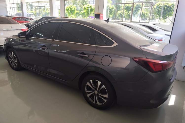 Used CHANGAN Eado 2023 Changan Edition PLUS Blue Whale NE 1.4T GDI DCT Prestige Version Exterior 2