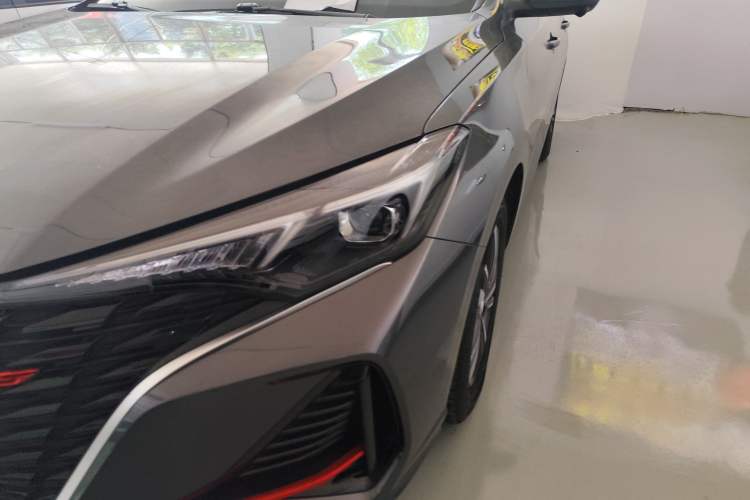 Used CHANGAN Eado 2023 Changan Edition PLUS Blue Whale NE 1.4T GDI DCT Prestige Version Exterior 4