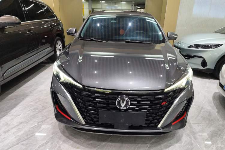 Used CHANGAN Eado 2023 Changan Edition PLUS Blue Whale NE 1.4T GDI DCT Prestige Version Front