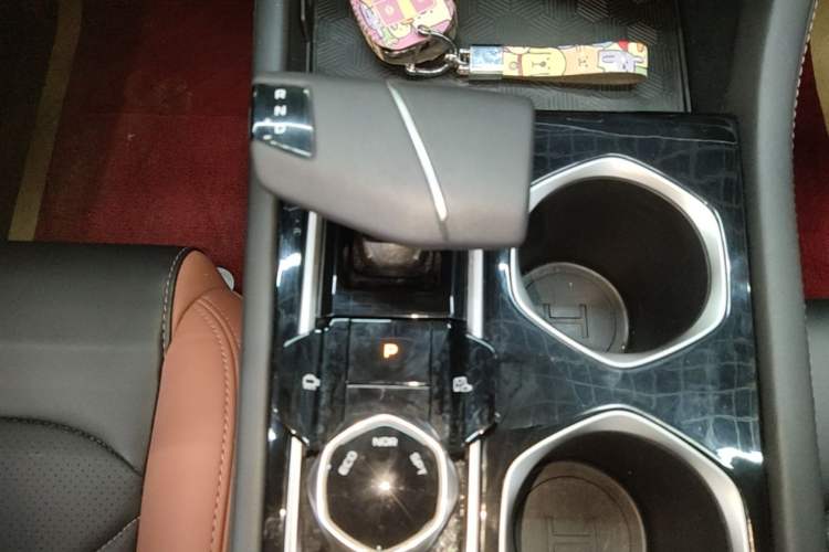 Used CHANGAN Eado 2023 Changan Edition PLUS Blue Whale NE 1.4T GDI DCT Prestige Version Gear Lever