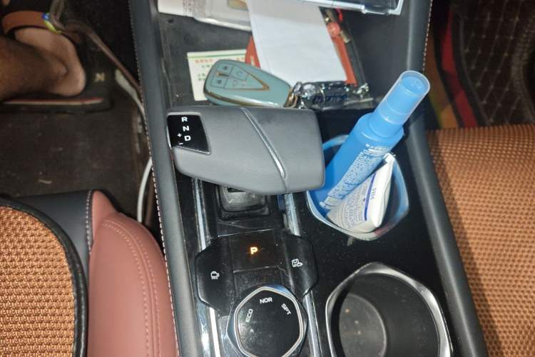 Used CHANGAN Eado 2023 Changan Edition PLUS Blue Whale NE 1.4T GDI DCT Prestige Version Gear Lever