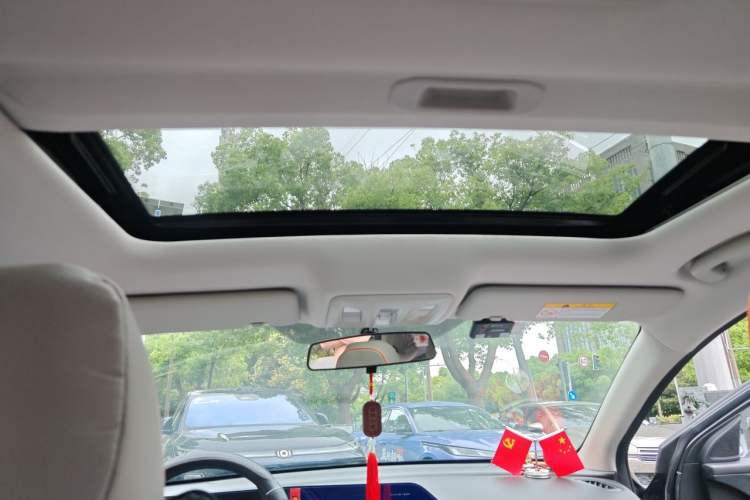 Used CHANGAN Eado 2023 Changan Edition PLUS Blue Whale NE 1.4T GDI DCT Prestige Version Headliner