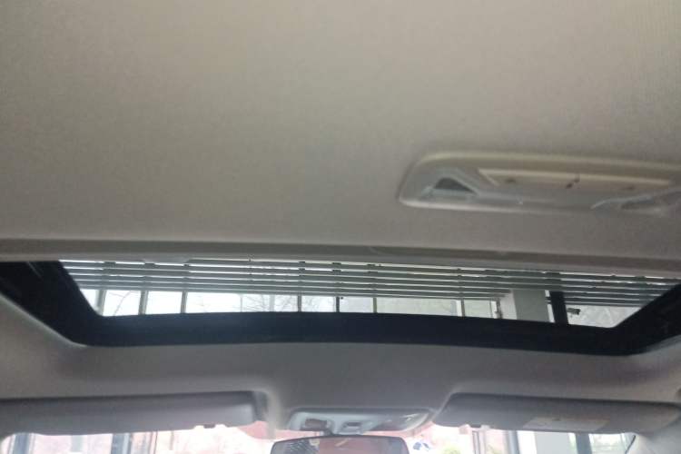 Used CHANGAN Eado 2023 Changan Edition PLUS Blue Whale NE 1.4T GDI DCT Prestige Version Headliner
