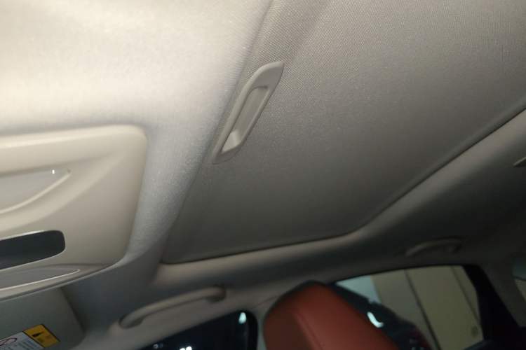 Used CHANGAN Eado 2023 Changan Edition PLUS Blue Whale NE 1.4T GDI DCT Prestige Version Headliner