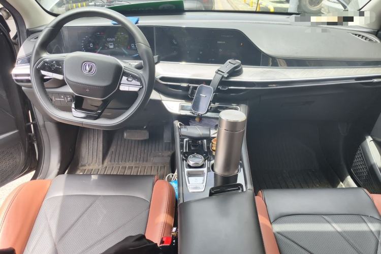 Used CHANGAN Eado 2023 Changan Edition PLUS Blue Whale NE 1.4T GDI DCT Prestige Version Interior 2