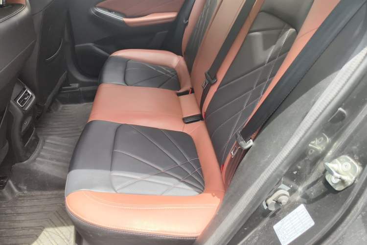 Used CHANGAN Eado 2023 Changan Edition PLUS Blue Whale NE 1.4T GDI DCT Prestige Version Interior 4