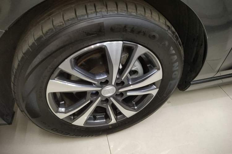 Used CHANGAN Eado 2023 Changan Edition PLUS Blue Whale NE 1.4T GDI DCT Prestige Version Left Front Wheel Hub