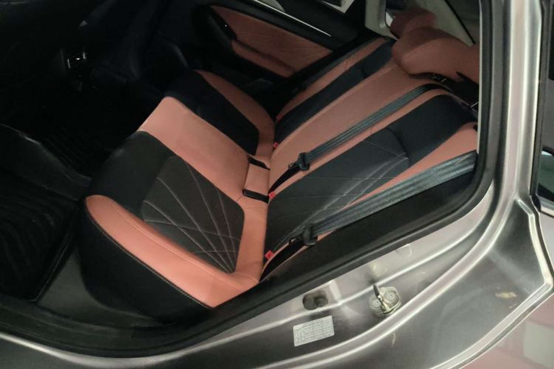 Used CHANGAN Eado 2023 Changan Edition PLUS Blue Whale NE 1.4T GDI DCT Prestige Version Left Rear Seat