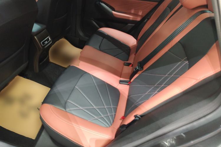 Used CHANGAN Eado 2023 Changan Edition PLUS Blue Whale NE 1.4T GDI DCT Prestige Version Left Rear Seat