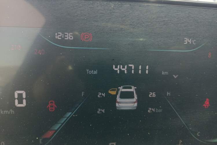 Used CHANGAN Eado 2023 Changan Edition PLUS Blue Whale NE 1.4T GDI DCT Prestige Version Odometer Close Up