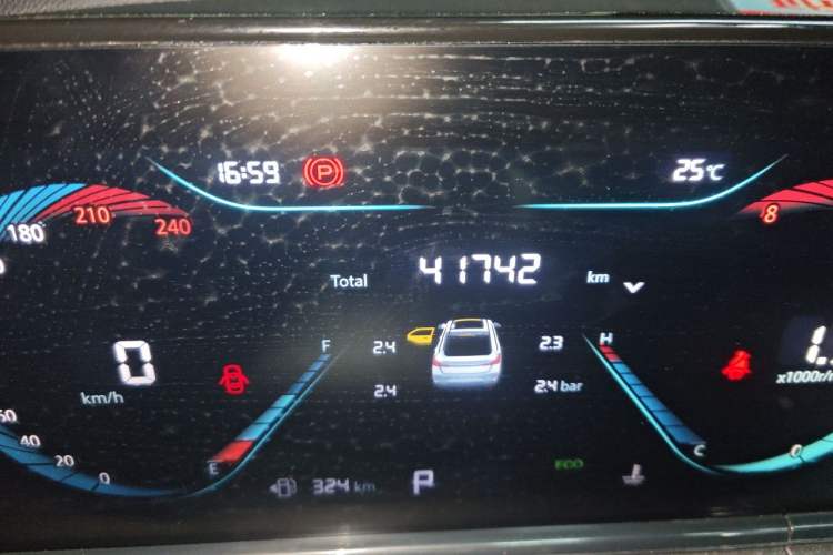 Used CHANGAN Eado 2023 Changan Edition PLUS Blue Whale NE 1.4T GDI DCT Prestige Version Odometer Close Up
