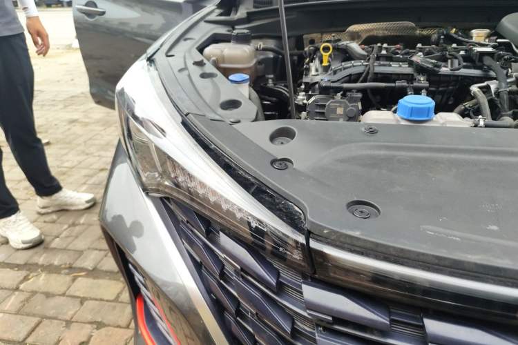 Used CHANGAN Eado 2023 Changan Edition PLUS Blue Whale NE 1.4T GDI DCT Prestige Version Right Front Headlight