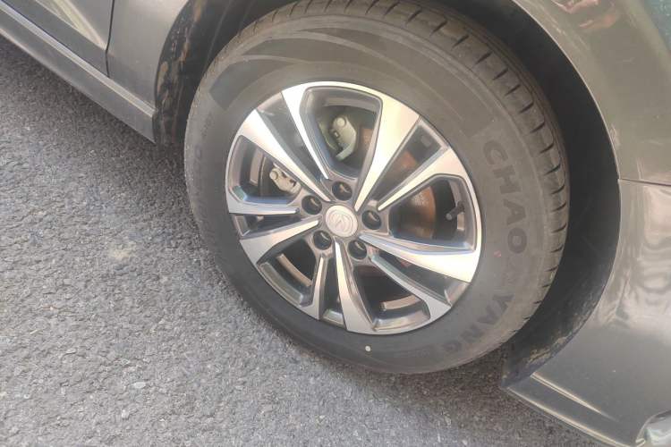 Used CHANGAN Eado 2023 Changan Edition PLUS Blue Whale NE 1.4T GDI DCT Prestige Version Right Front Wheel Hub