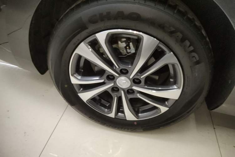Used CHANGAN Eado 2023 Changan Edition PLUS Blue Whale NE 1.4T GDI DCT Prestige Version Right Rear Wheel Hub