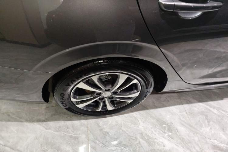 Used CHANGAN Eado 2023 Changan Edition PLUS Blue Whale NE 1.4T GDI DCT Prestige Version Right Rear Wheel Hub