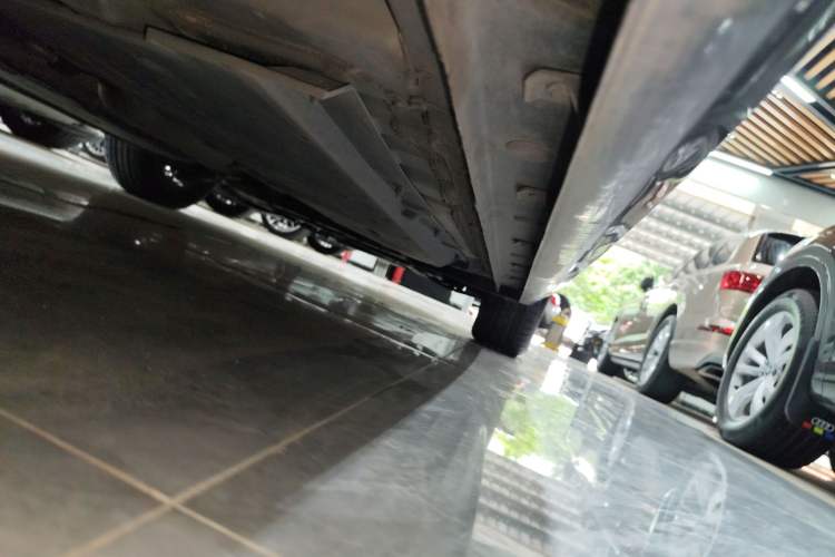 Used CHANGAN Eado 2023 Changan Edition PLUS Blue Whale NE 1.4T GDI DCT Prestige Version Right Side Sill
