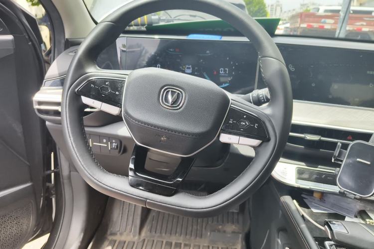 Used CHANGAN Eado 2023 Changan Edition PLUS Blue Whale NE 1.4T GDI DCT Prestige Version Steering Wheel