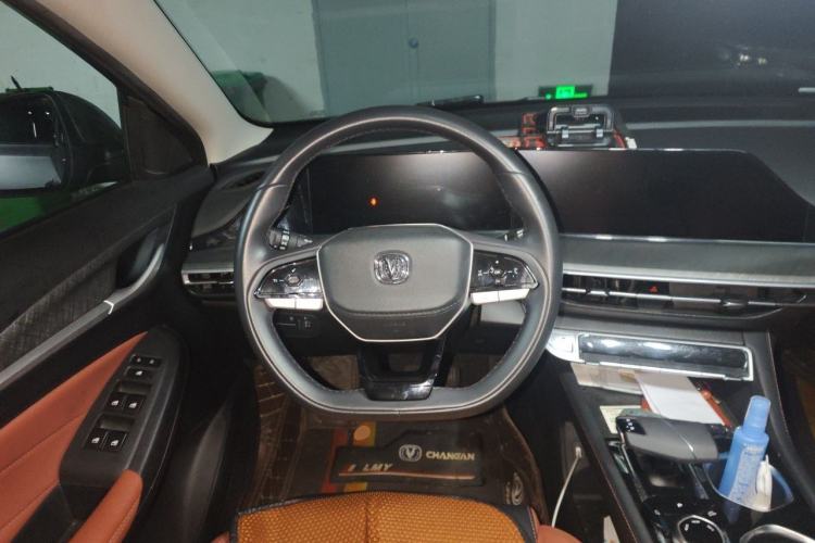 Used CHANGAN Eado 2023 Changan Edition PLUS Blue Whale NE 1.4T GDI DCT Prestige Version Steering Wheel