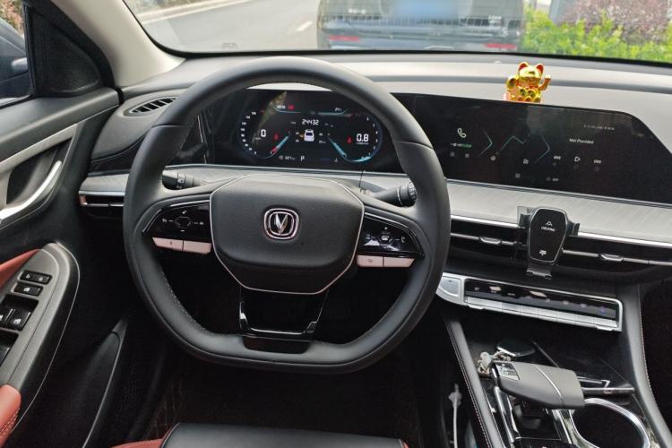 Used CHANGAN Eado 2023 Changan Edition PLUS Blue Whale NE 1.4T GDI DCT Prestige Version Steering Wheel