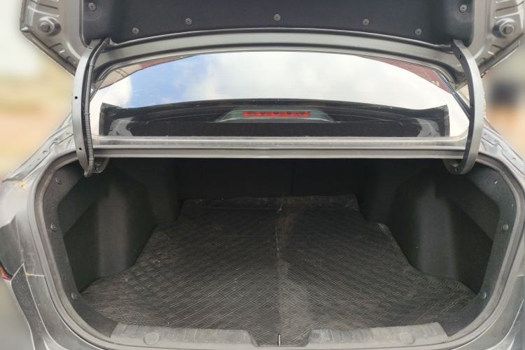 Used CHANGAN Eado 2023 Changan Edition PLUS Blue Whale NE 1.4T GDI DCT Prestige Version Trunk